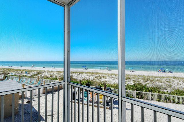 2 Condominium vacation rental located in Anna Maria Island 1