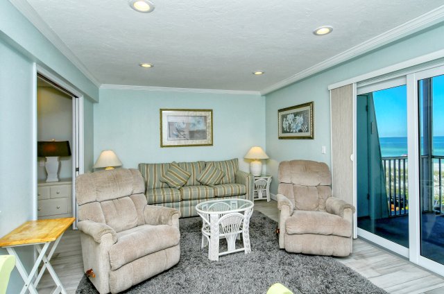 2 Condominium vacation rental located in Anna Maria Island 1