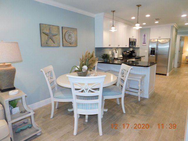 2 Condominium vacation rental located in Anna Maria Island 1