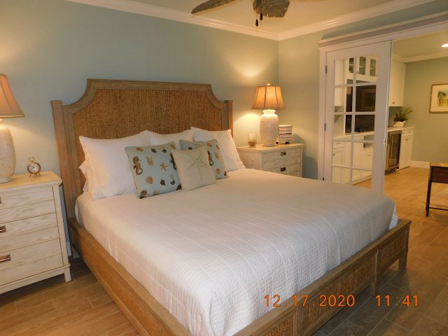 2 Condominium vacation rental located in Anna Maria Island 1