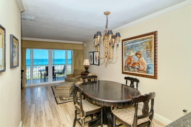 2 Condominium vacation rental located in Anna Maria Island 1