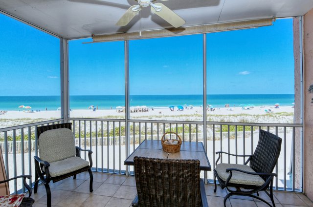 2 Condominium vacation rental located in Anna Maria Island 1