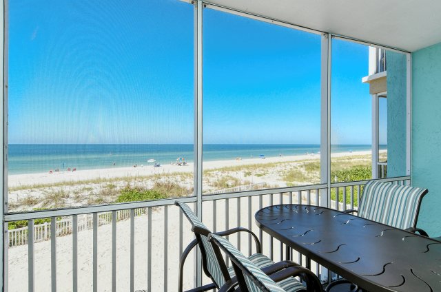 2 Condominium vacation rental located in Anna Maria Island 1