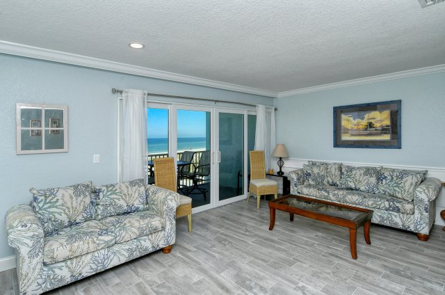 2 Condominium vacation rental located in Anna Maria Island 1