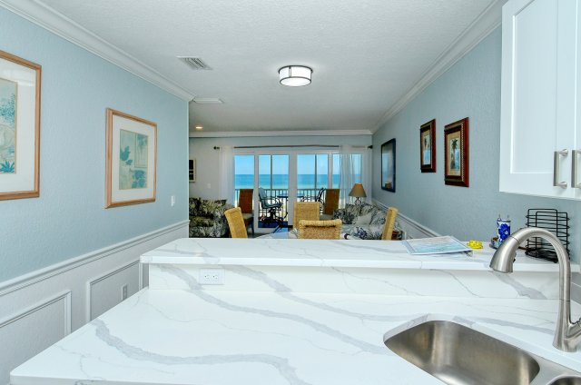 2 Condominium vacation rental located in Anna Maria Island 1