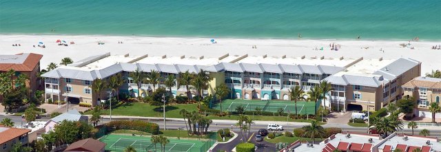 2 Condominium vacation rental located in Anna Maria Island 1