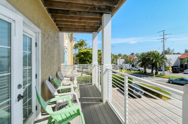 2 Condominium vacation rental located in Anna Maria Island 1