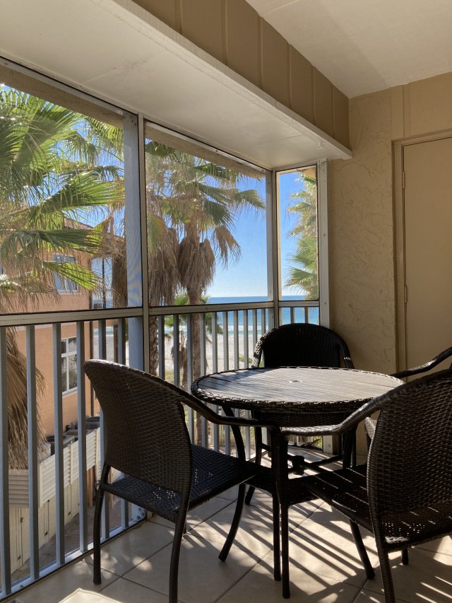 2 Condominium vacation rental located in Anna Maria Island 1