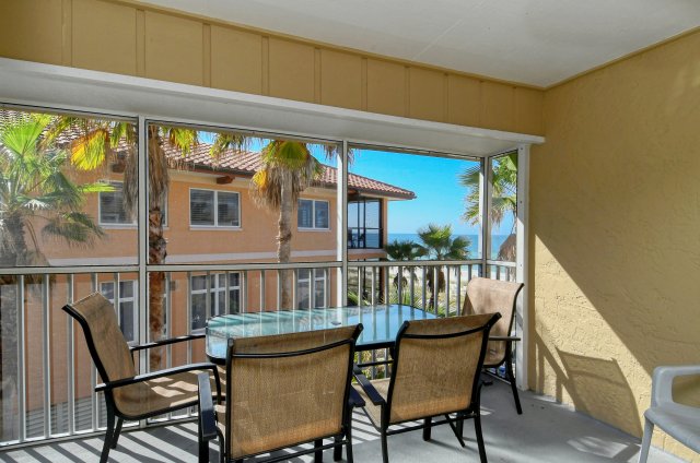 2 Condominium vacation rental located in Anna Maria Island 1