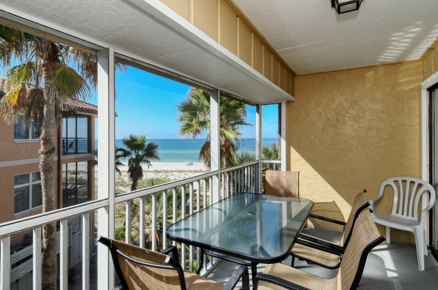 2 Condominium vacation rental located in Anna Maria Island 1