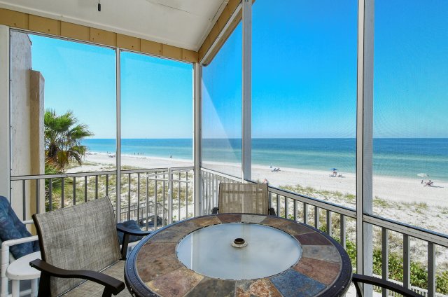 2 Condominium vacation rental located in Anna Maria Island 1