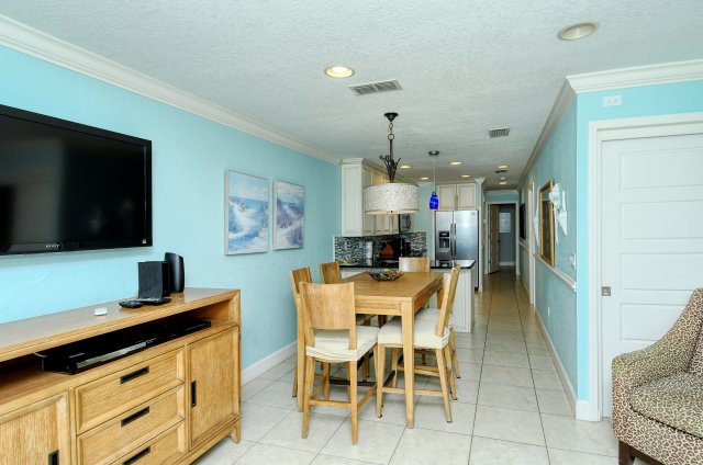 2 Condominium vacation rental located in Anna Maria Island 1