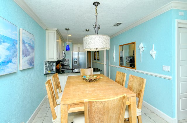 2 Condominium vacation rental located in Anna Maria Island 1