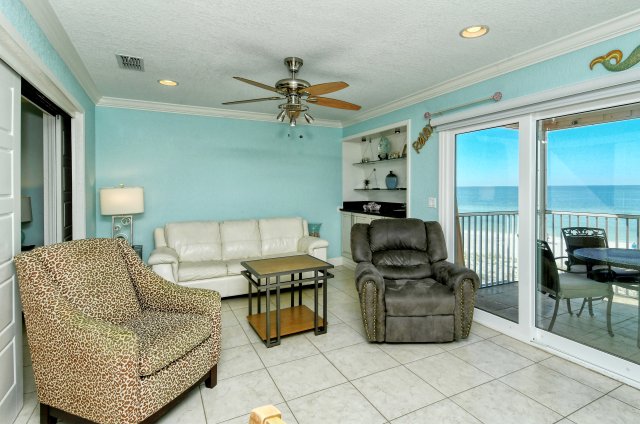 2 Condominium vacation rental located in Anna Maria Island 1