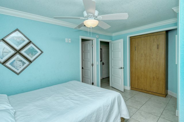 2 Condominium vacation rental located in Anna Maria Island 1