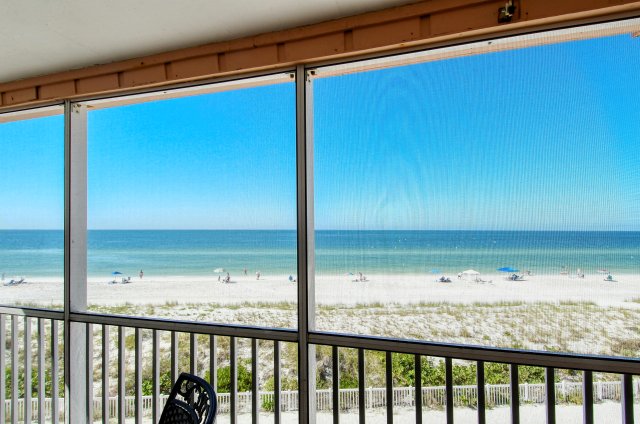 2 Condominium vacation rental located in Anna Maria Island 1