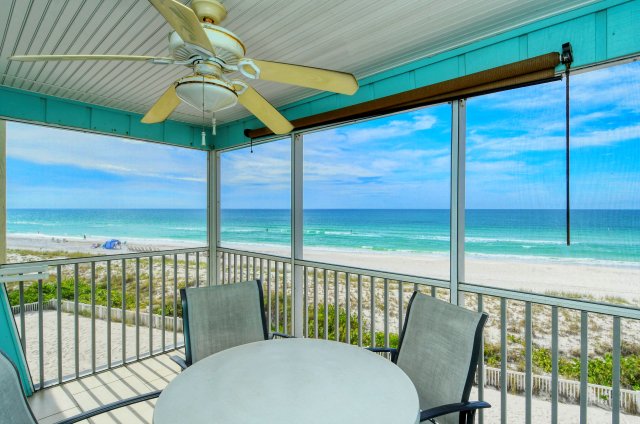 2 Condominium vacation rental located in Anna Maria Island 1