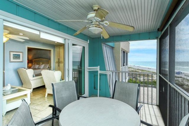 2 Condominium vacation rental located in Anna Maria Island 1