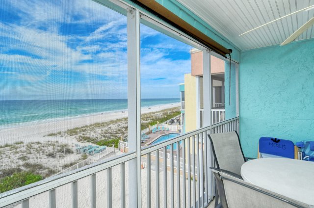 2 Condominium vacation rental located in Anna Maria Island 1