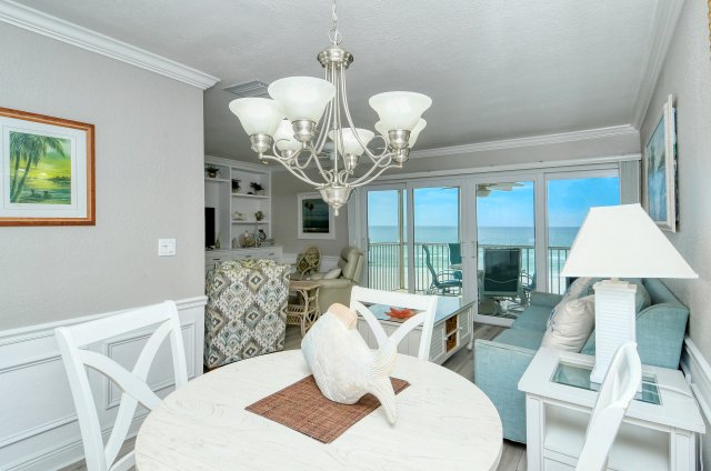 2 Condominium vacation rental located in Anna Maria Island 1