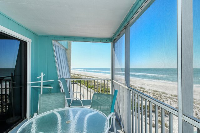 2 Condominium vacation rental located in Anna Maria Island 1