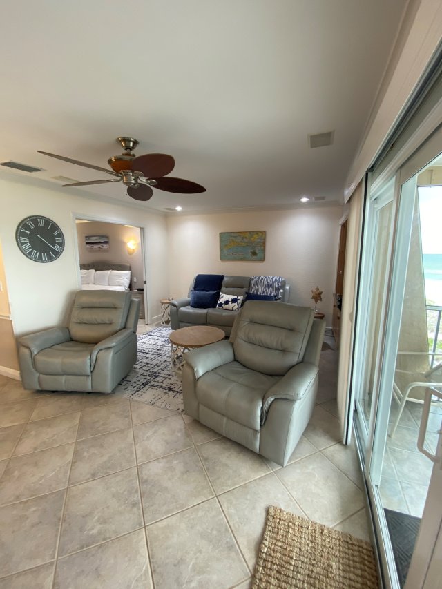 2 Condominium vacation rental located in Anna Maria Island 1