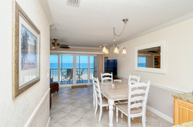 2 Condominium vacation rental located in Anna Maria Island 1