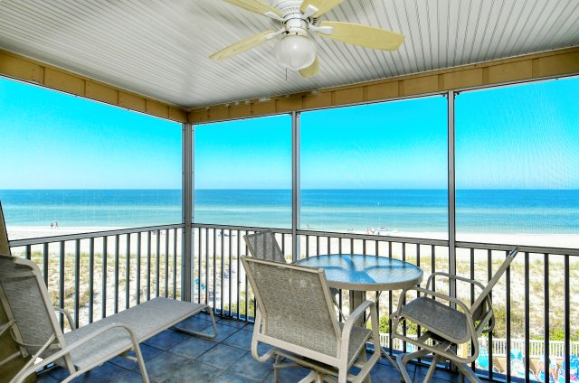 2 Condominium vacation rental located in Anna Maria Island 1