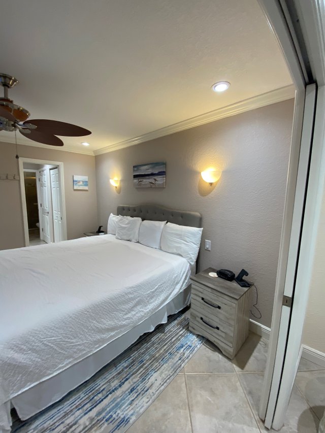 2 Condominium vacation rental located in Anna Maria Island 1