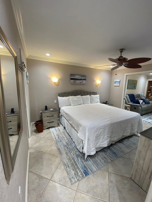 2 Condominium vacation rental located in Anna Maria Island 1