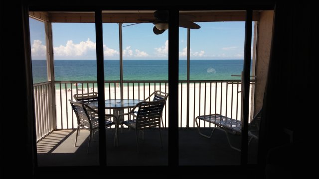 2 Condominium vacation rental located in Anna Maria Island 1