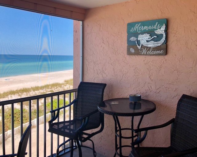 2 Condominium vacation rental located in Anna Maria Island 1