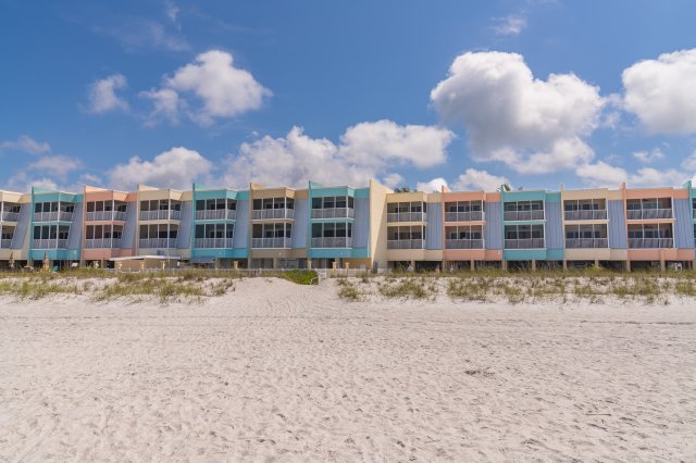 2 Condominium vacation rental located in Anna Maria Island 1