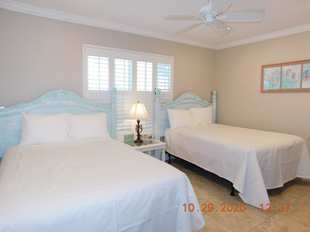 2 Condominium vacation rental located in Anna Maria Island 1