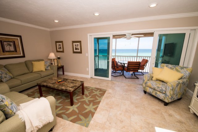 2 Condominium vacation rental located in Anna Maria Island 1