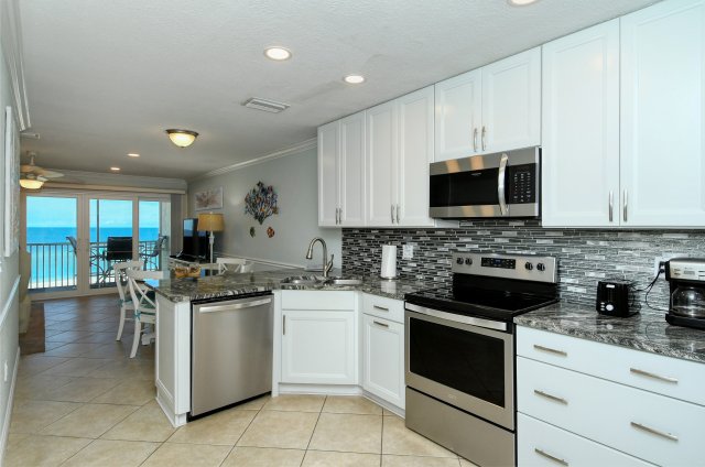 2 Condominium vacation rental located in Anna Maria Island 1