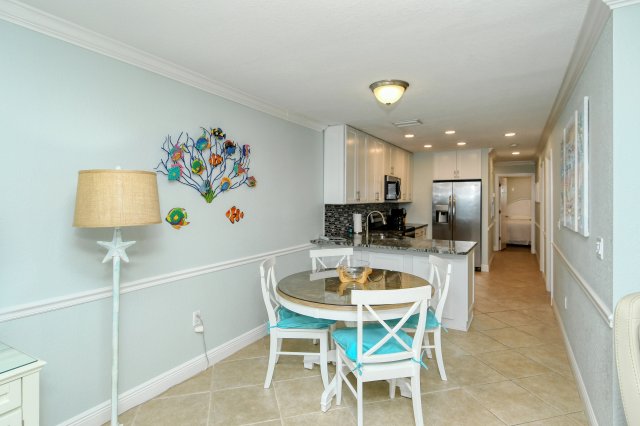 2 Condominium vacation rental located in Anna Maria Island 1