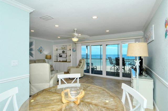 2 Condominium vacation rental located in Anna Maria Island 1