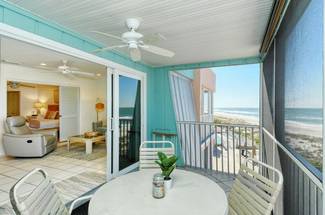 2 Condominium vacation rental located in Anna Maria Island 1