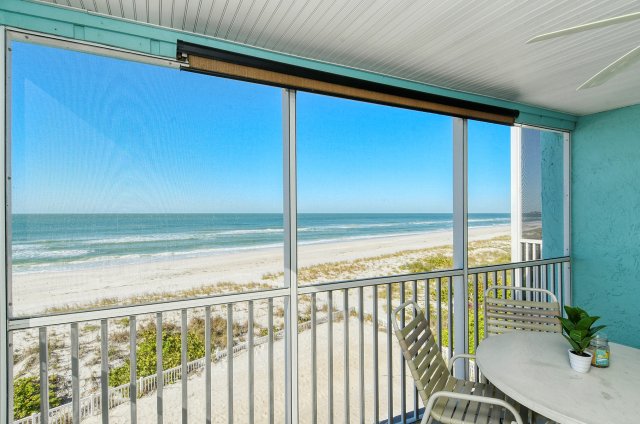 2 Condominium vacation rental located in Anna Maria Island 1