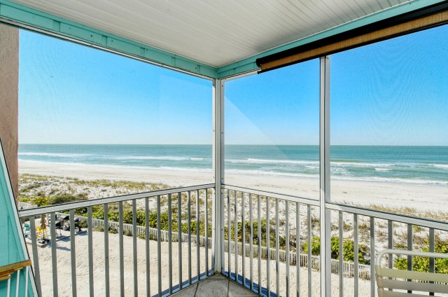 2 Condominium vacation rental located in Anna Maria Island 1