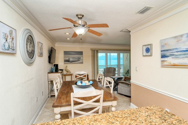 2 Condominium vacation rental located in Anna Maria Island 1