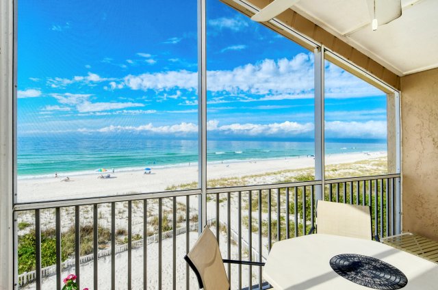 2 Condominium vacation rental located in Anna Maria Island 1