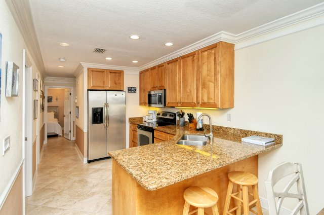 2 Condominium vacation rental located in Anna Maria Island 1