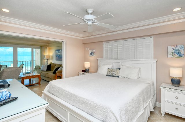 2 Condominium vacation rental located in Anna Maria Island 1