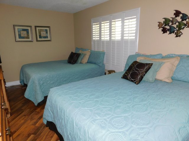 2 Condominium vacation rental located in Anna Maria Island 1