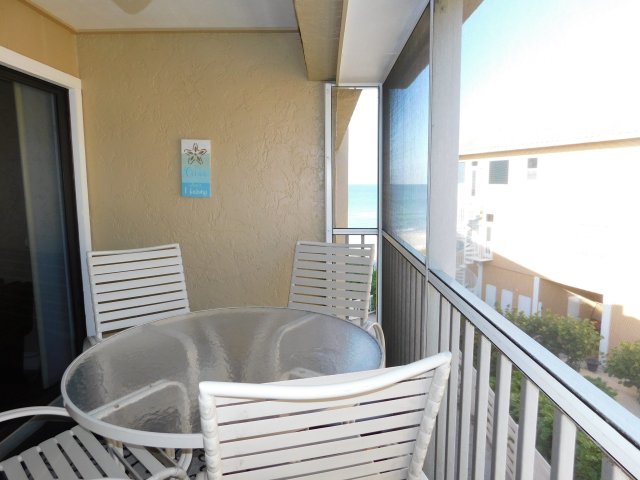 2 Condominium vacation rental located in Anna Maria Island 1