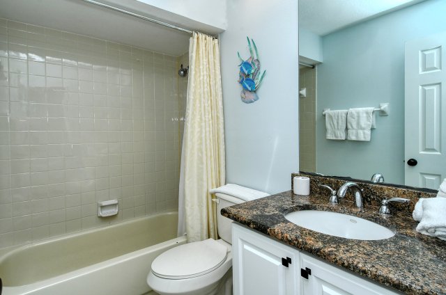 2 Condominium vacation rental located in Anna Maria Island 1