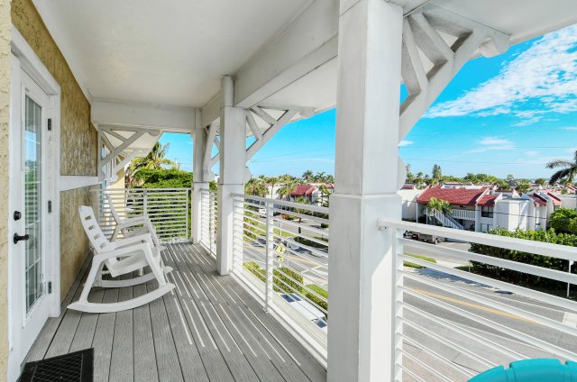 2 Condominium vacation rental located in Anna Maria Island 1