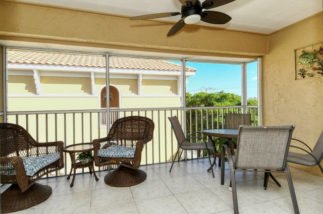 2 Condominium vacation rental located in Anna Maria Island 1